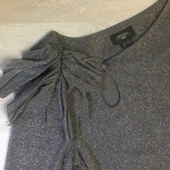 Anthropologie grey top with gold metallic specks - Picture 4 of 6